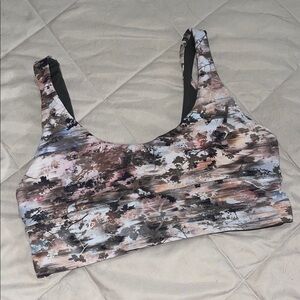 Lululemon Abstract Print Sports Bra / Crop Top – Size 8